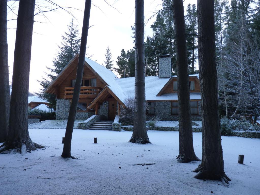 Отель Cabanas Le Pommier Вилья-ла-Ангостура Экстерьер фото
